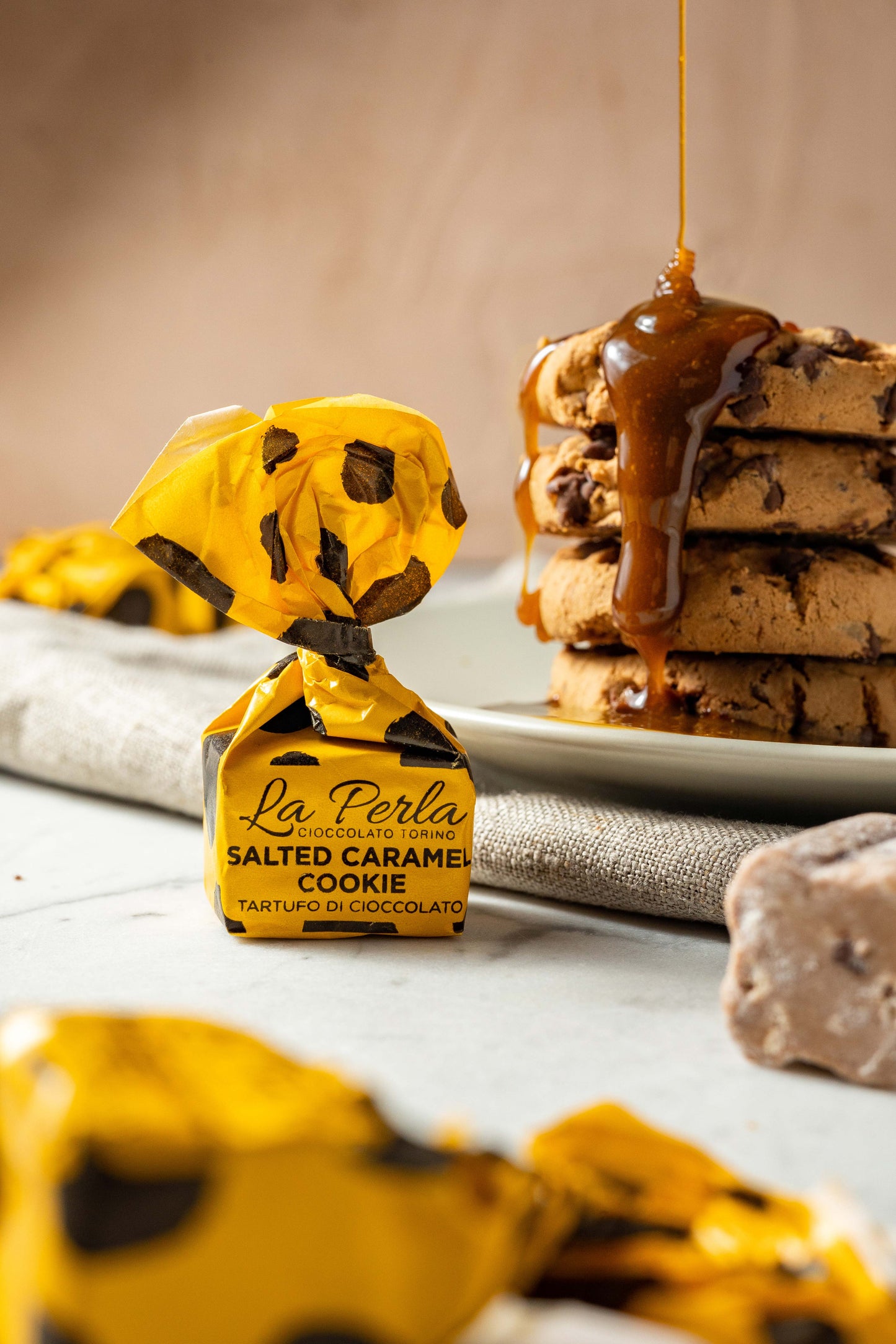 Weiße Schokoladentrüffel mit Salted Caramel & Keksstückchen, 200 g